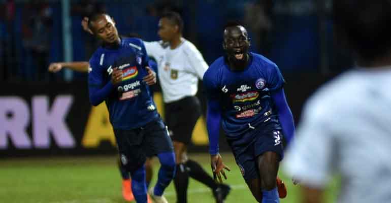 Tampil Dominan, Arema FC Hanya Menang Lewat Gol Penalti