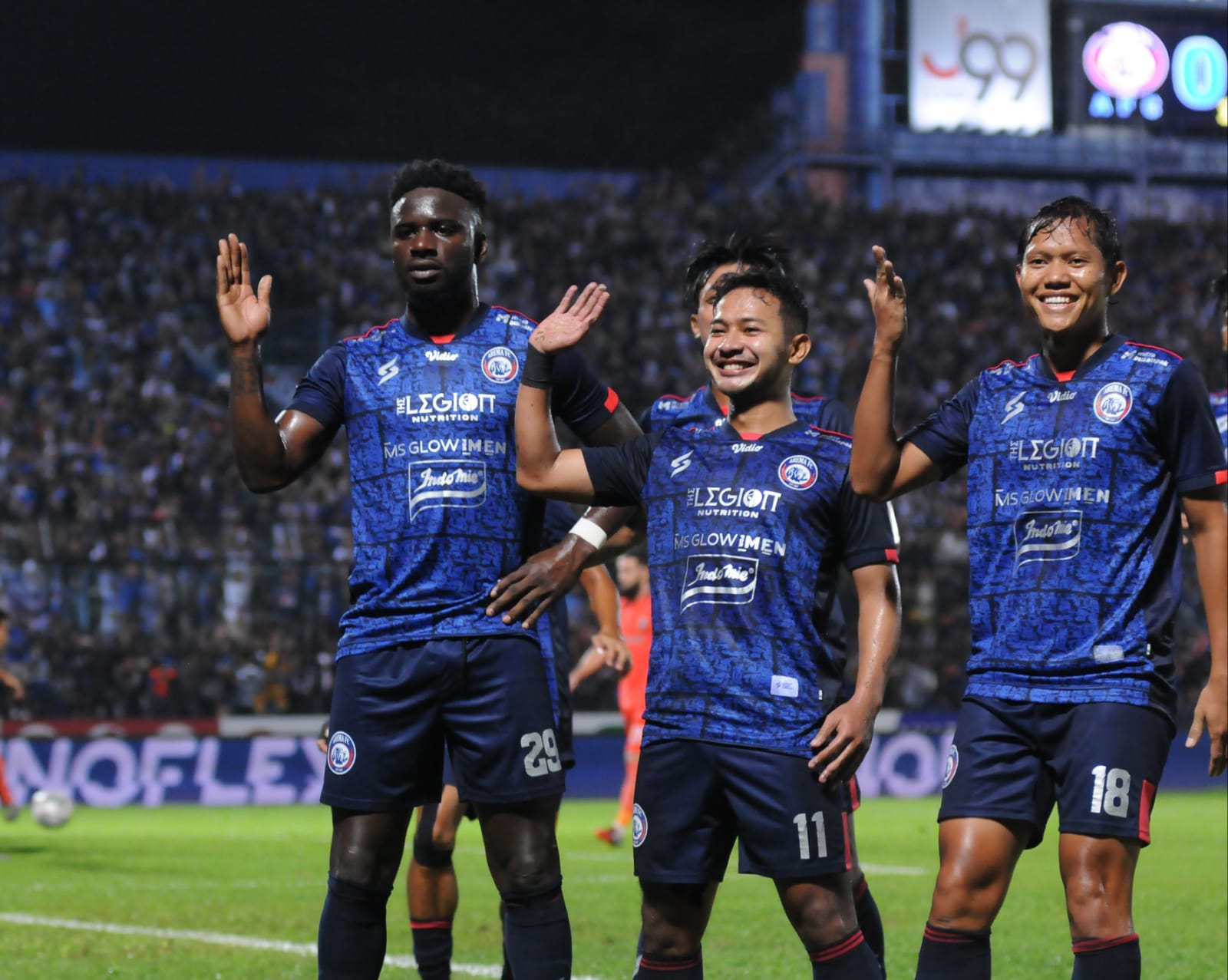  Leg 1 Final Piala Presiden 2022 :  Arema FC Kalahkan Borneo FC