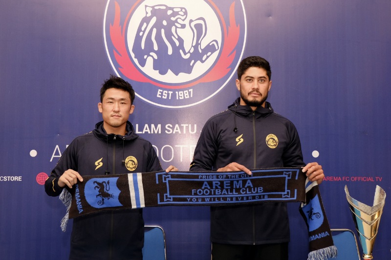 Resmi Diperkenalkan, Renshi dan Maringa Bertekad Bawa Arema FC Berprestasi
