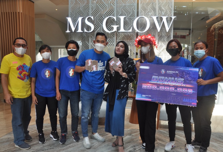 Ibu Presiden Arema FC Beri Bonus Khusus Arema FC Putri