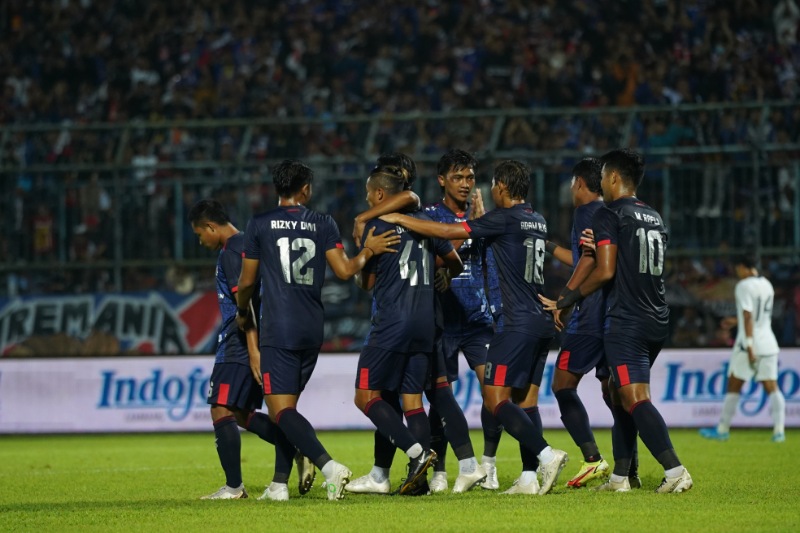  Arema FC Kalahkan PSIS 2-0