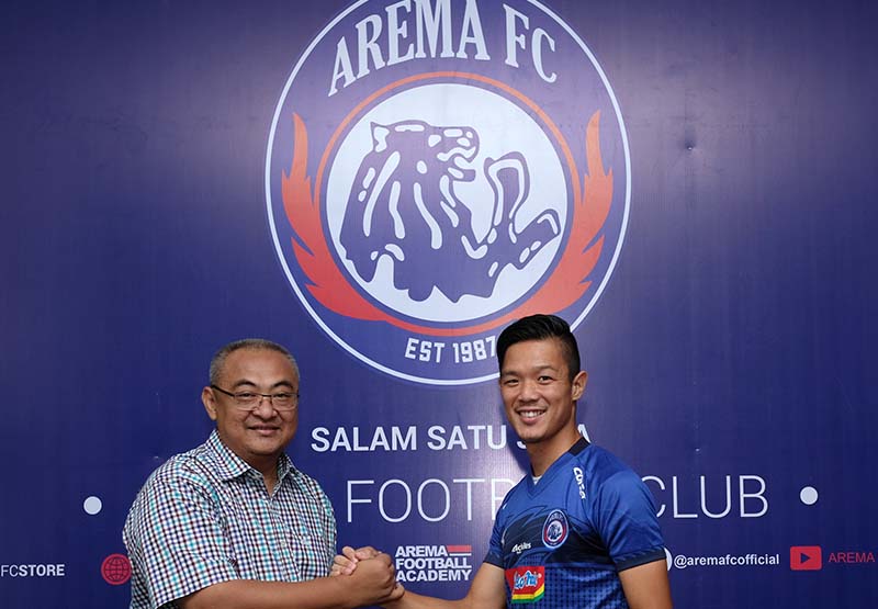 Aka Resmi Berkostum Arema FC
