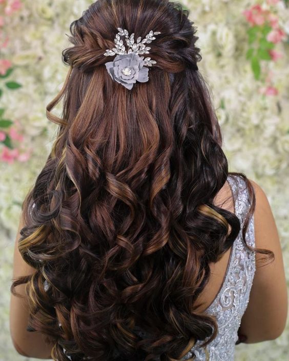 34 Trending Quick and Easy College/Party Hairstyle - BestRani